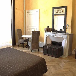 3* Couette-café Chateau De